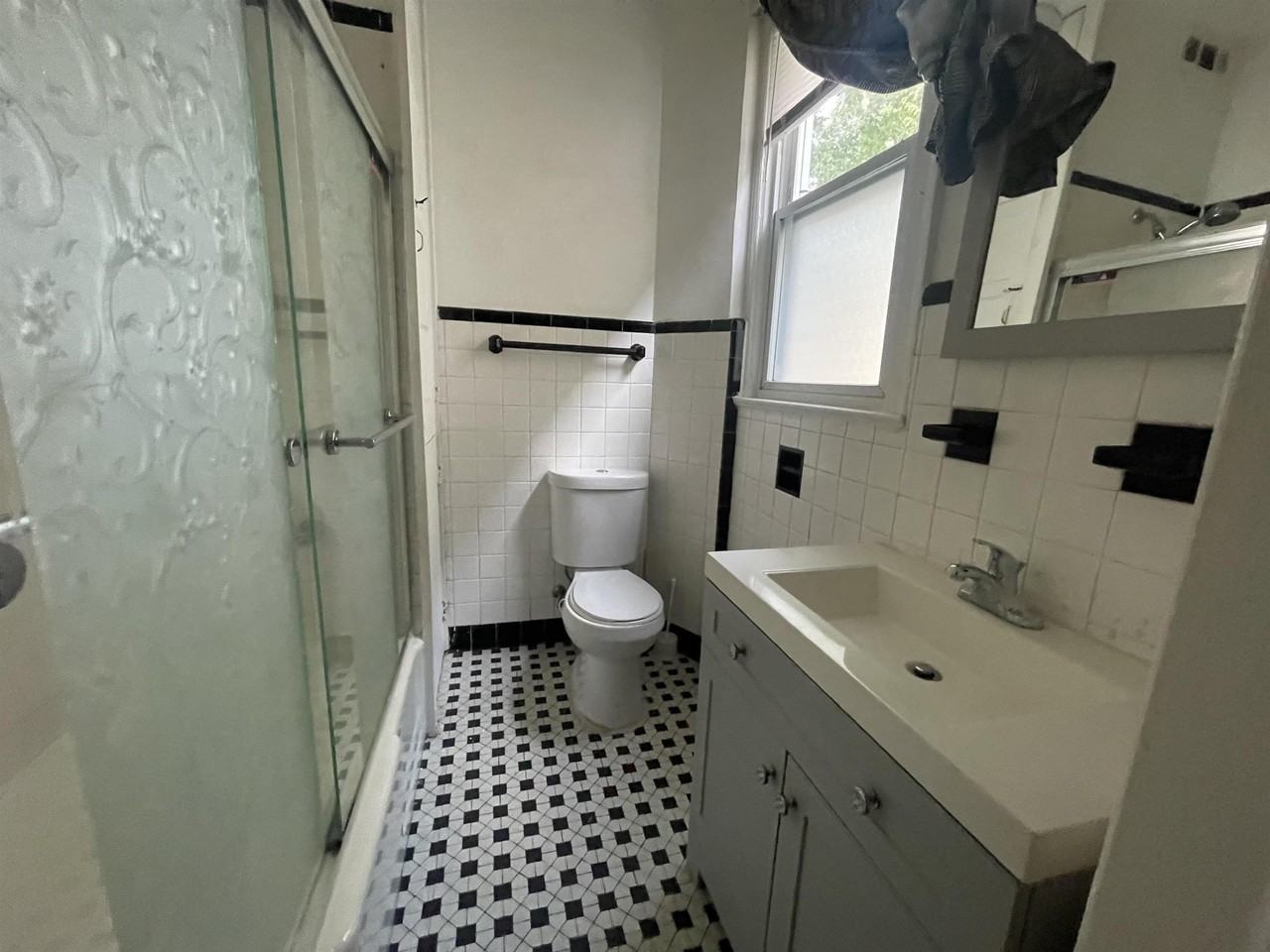 12 Rutgers Pl - Photo 6 of 18