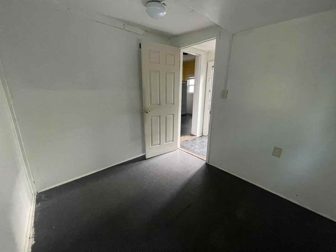 12 Rutgers Pl - Photo 7 of 18