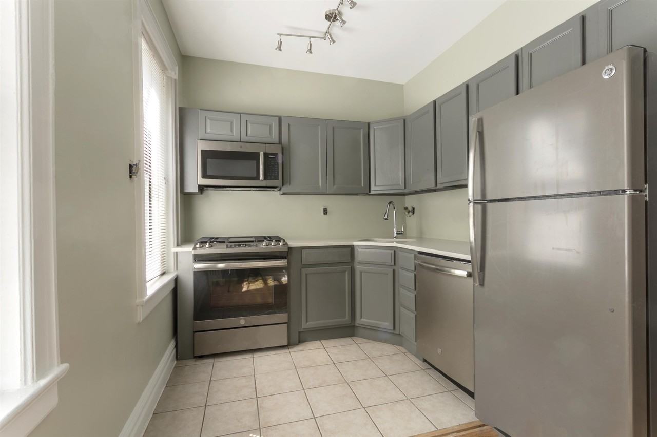 36 Duncan Ave #C6 - Photo 4 of 14