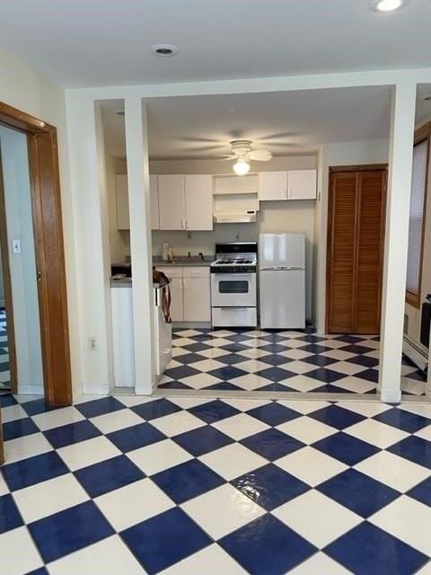 177 W 48th St #6 - Photo 2 of 6