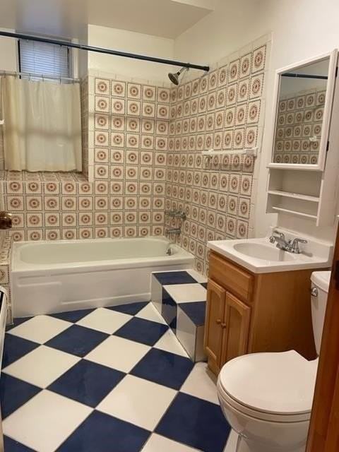 177 W 48th St #6 - Photo 5 of 6