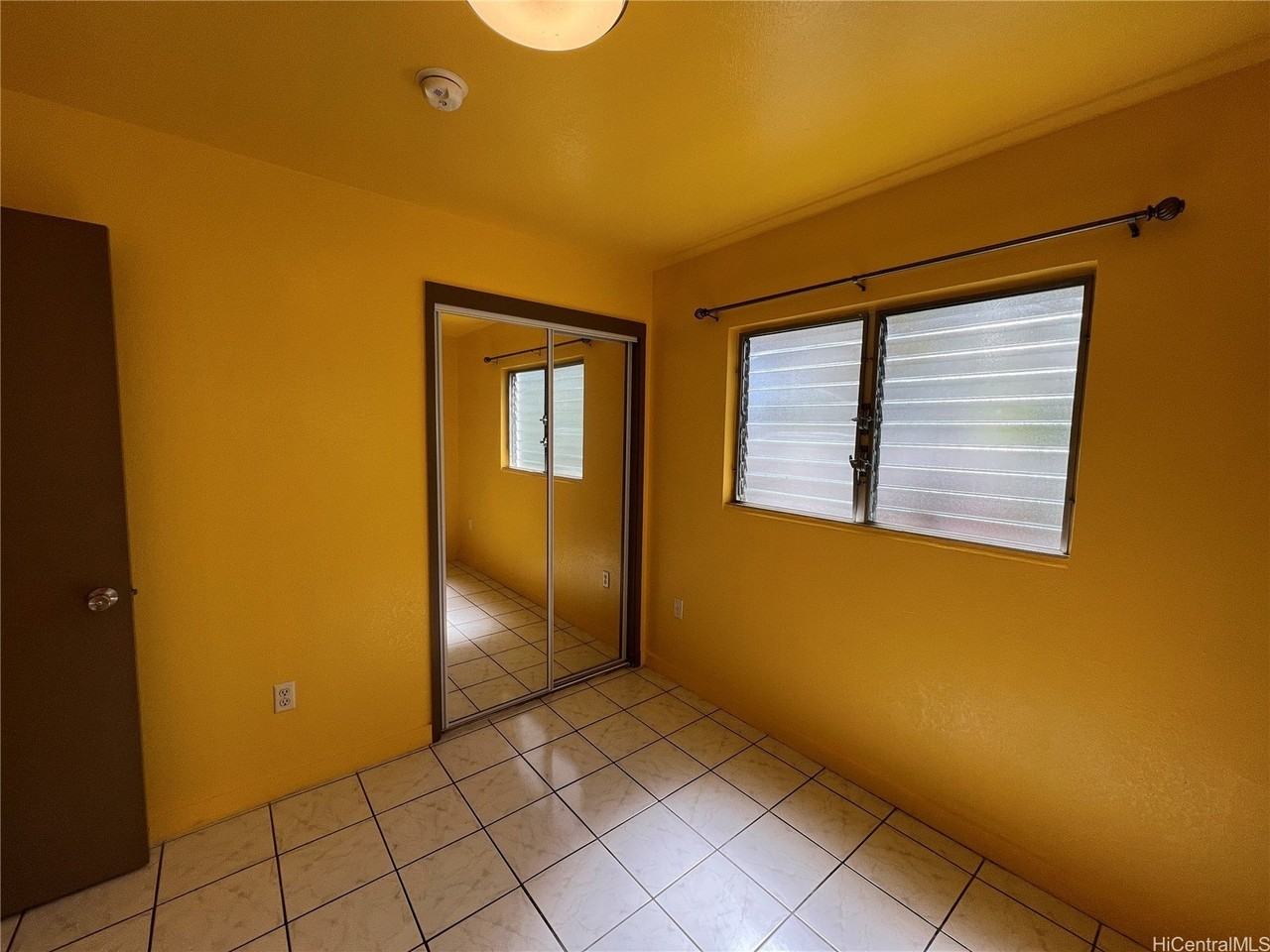 234 Oneawa St - Photo 4 of 5