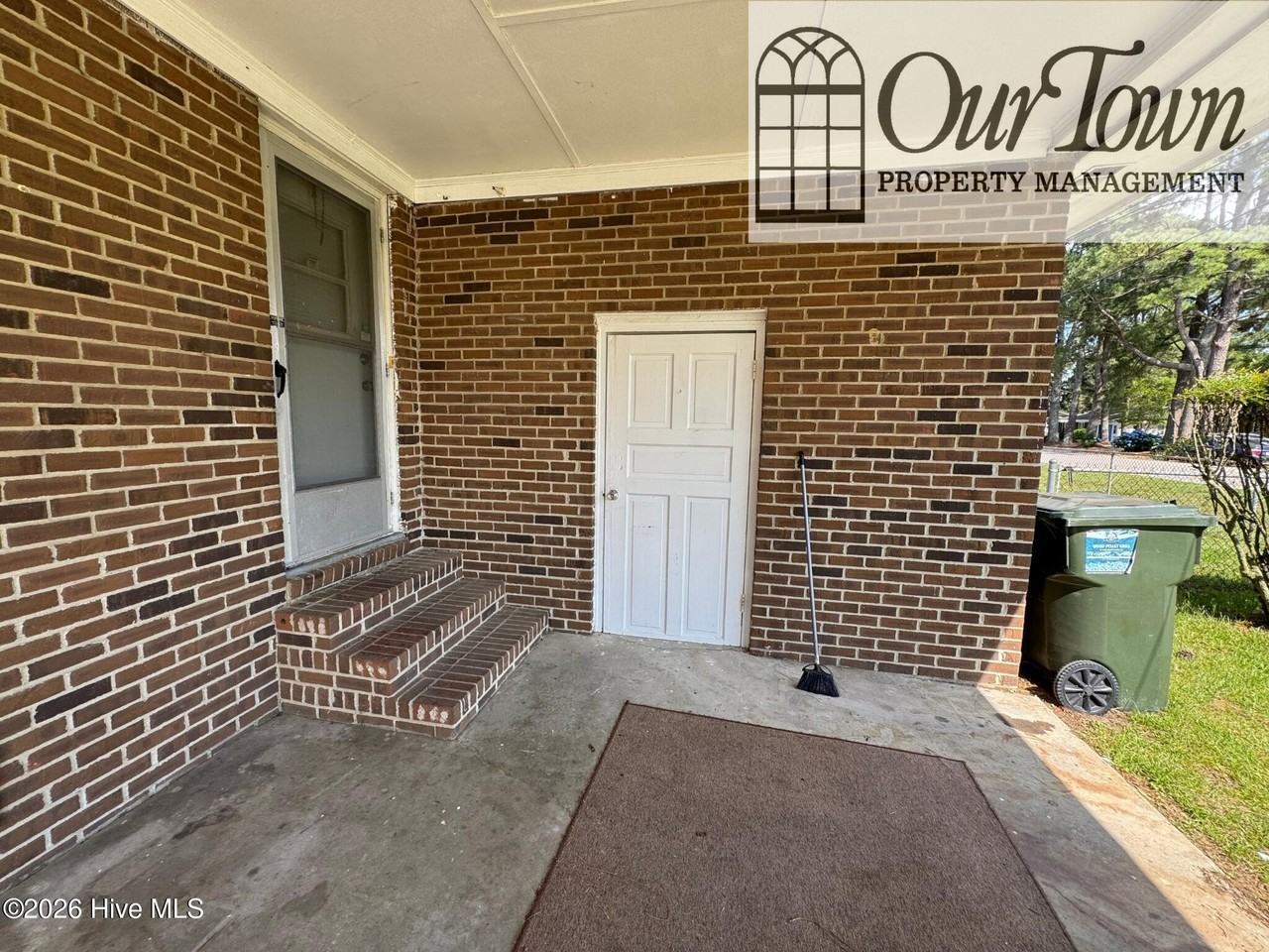 5100 White Oak Loop - Photo 3 of 14