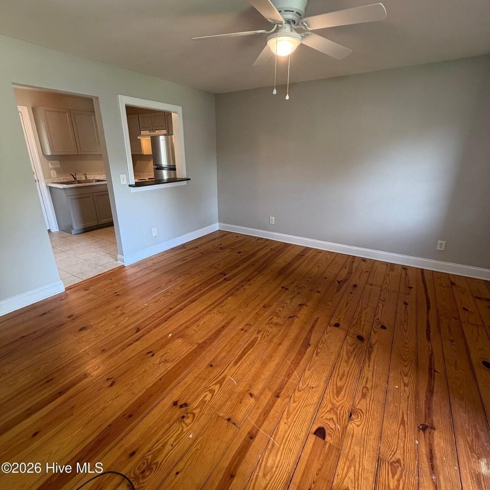 107 Juniper Ln #A - Photo 2 of 10