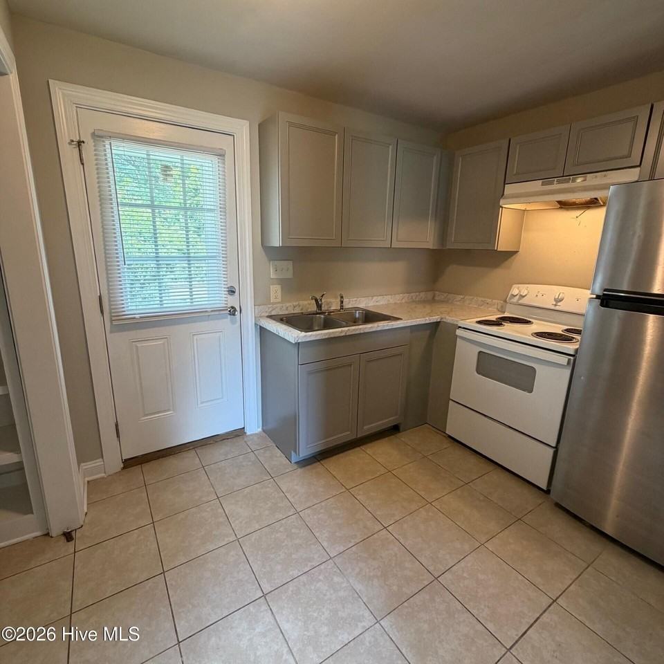 107 Juniper Ln #A - Photo 4 of 10