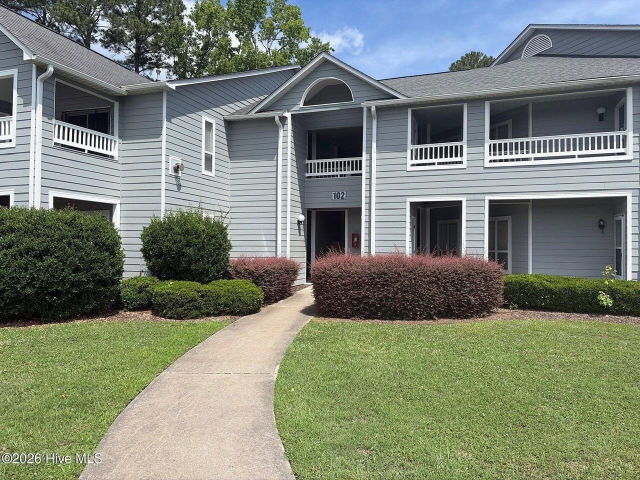 102 Breezewood Dr #G - Photo 2 of 17