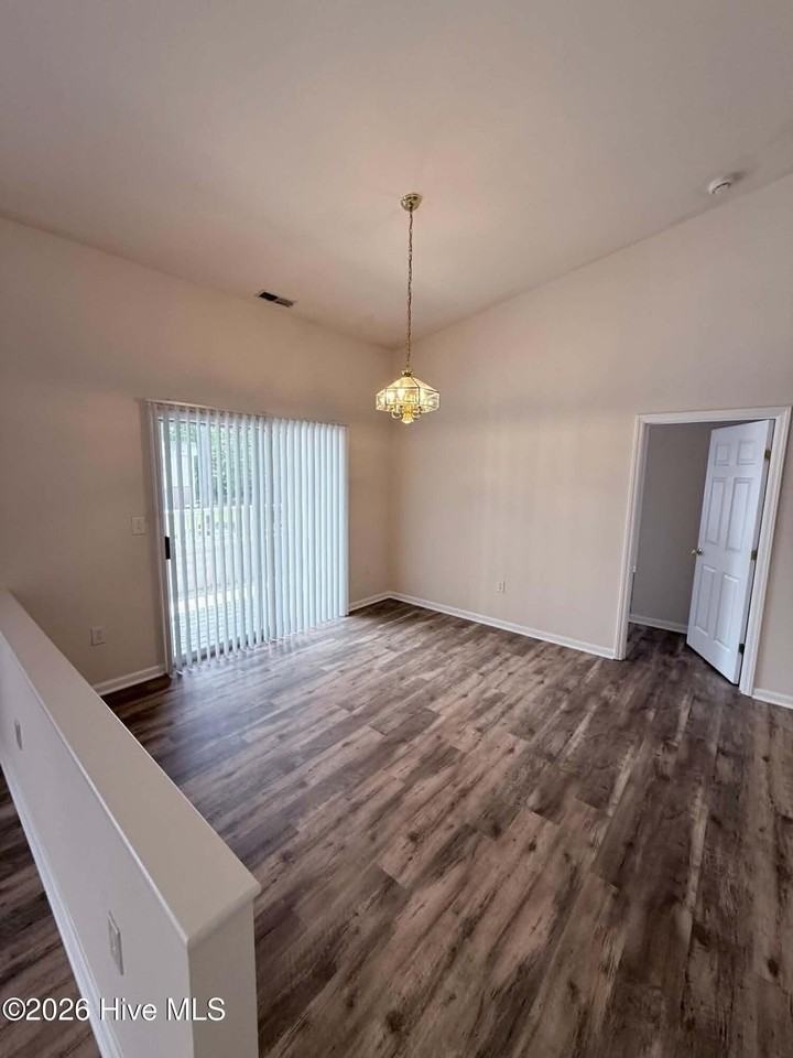 1111 Turtle Creek Rd #E - Photo 4 of 12