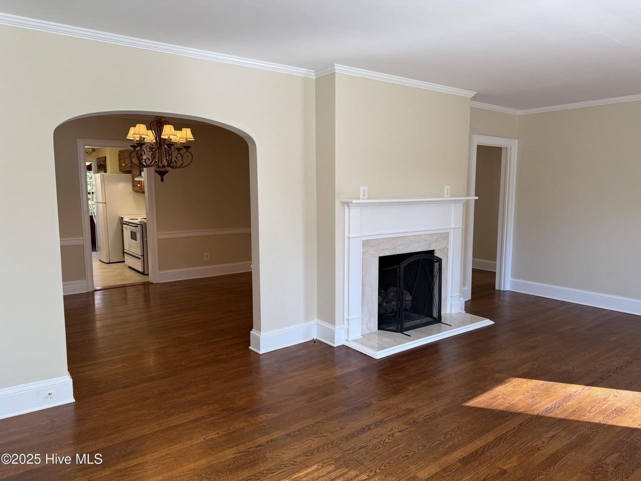 4708 Trent Woods Dr - Photo 3 of 25