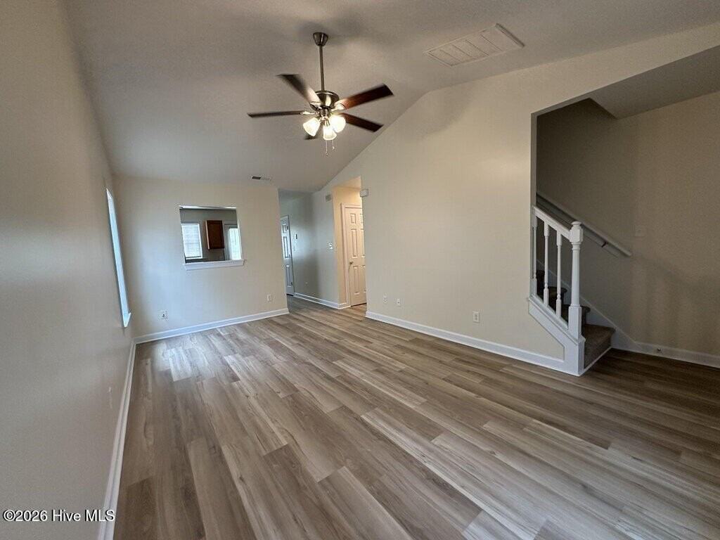 606 Springwood Dr - Photo 3 of 11
