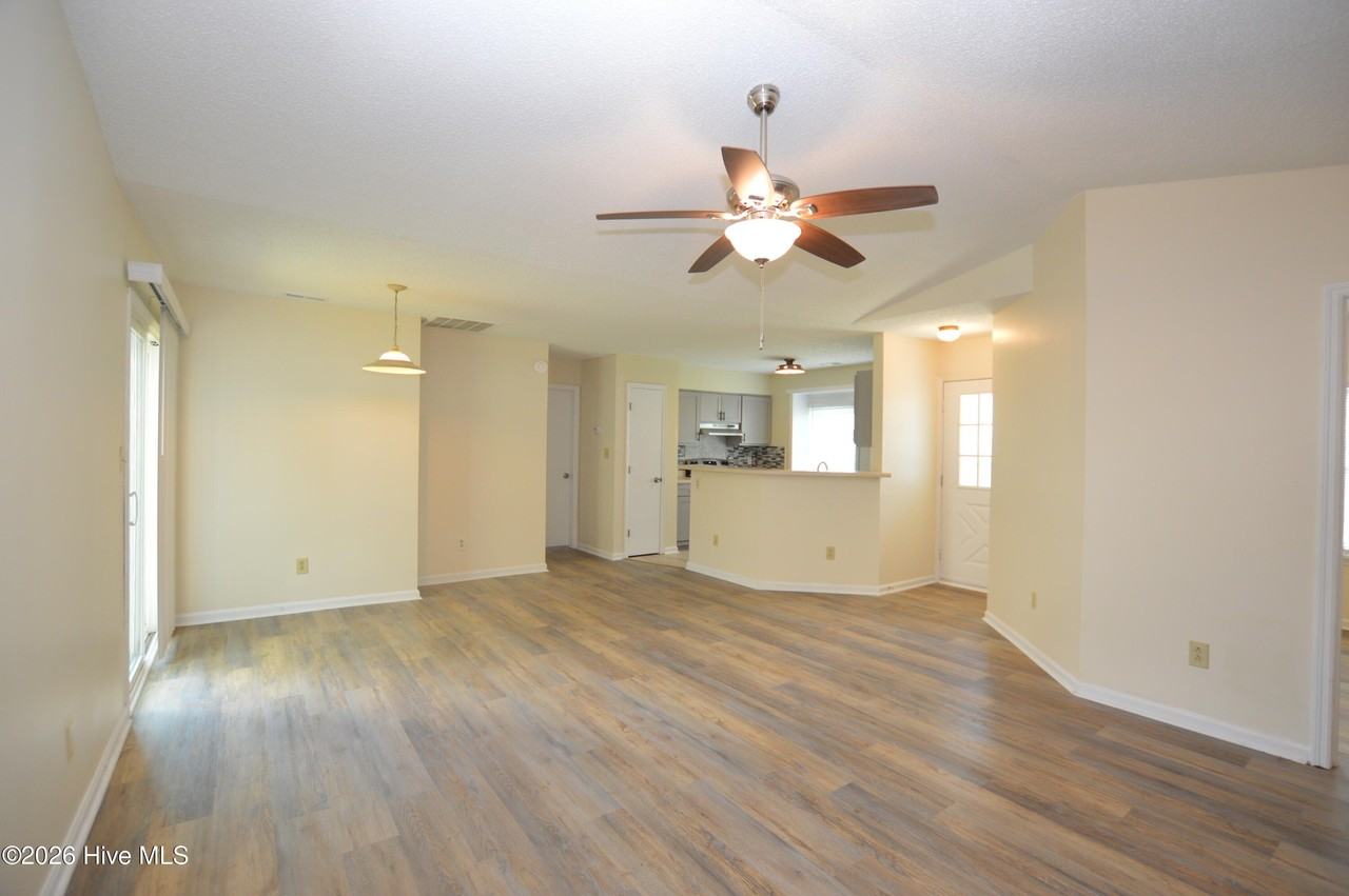 3011 Foxhorn Rd - Photo 5 of 18