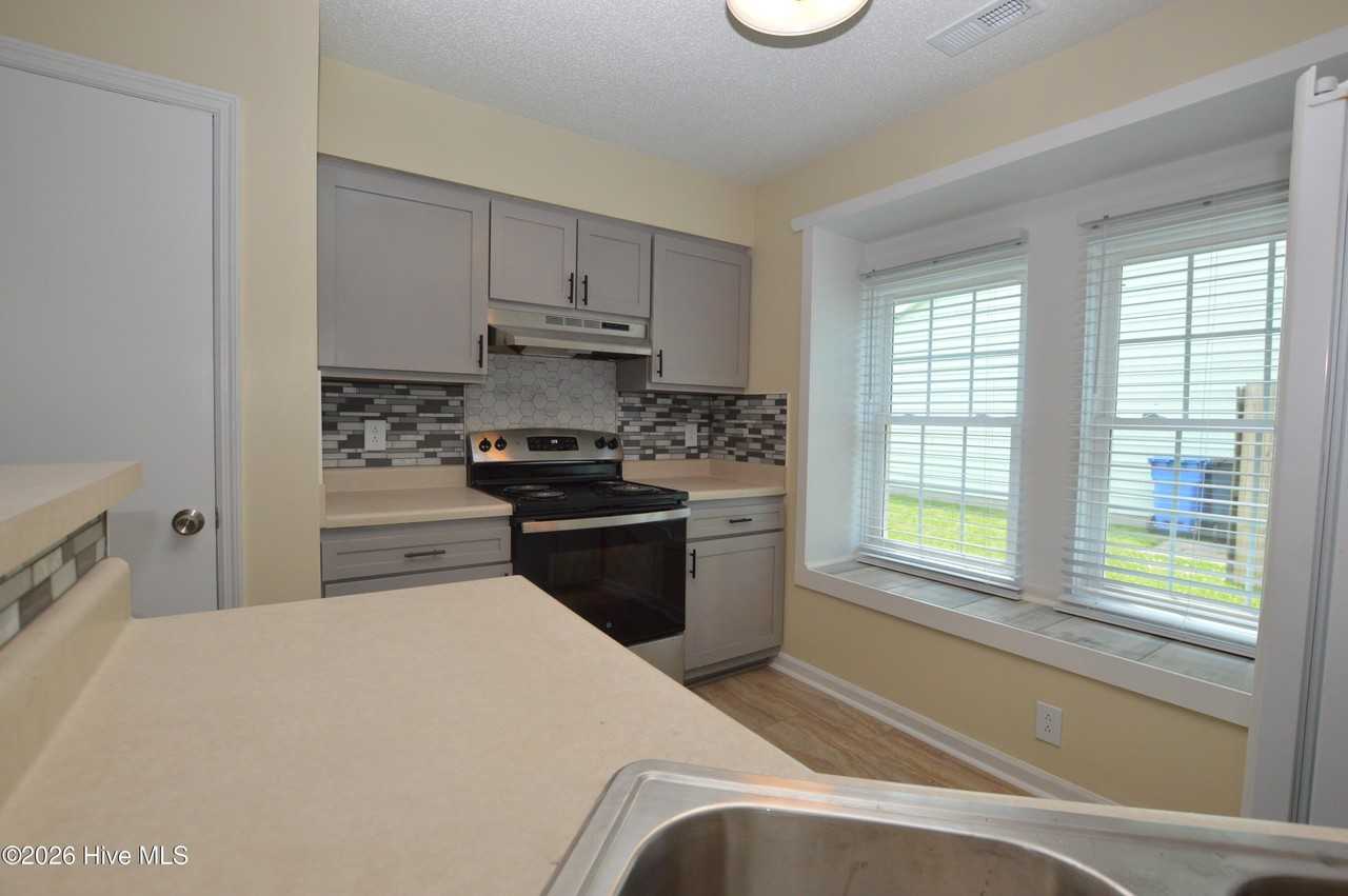 3011 Foxhorn Rd - Photo 6 of 18