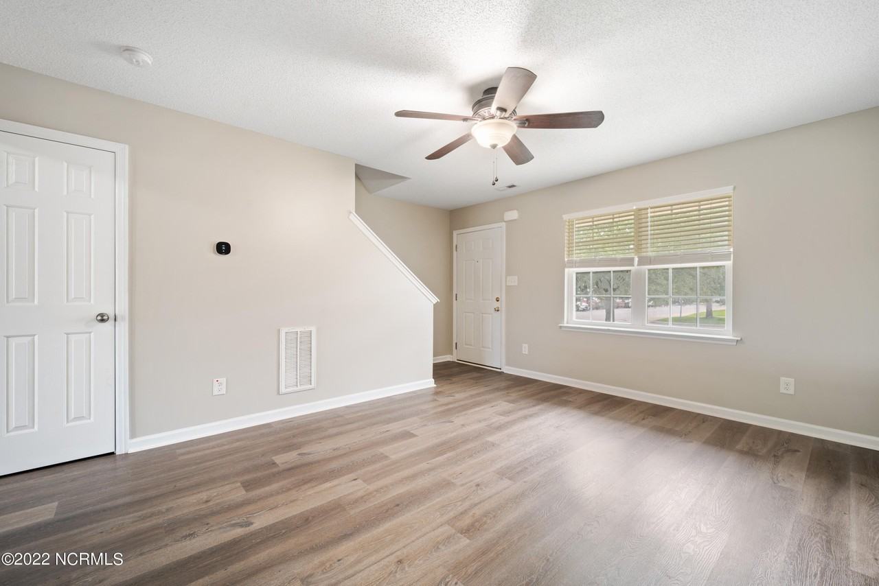 1000 Banister Loop - Photo 4 of 20