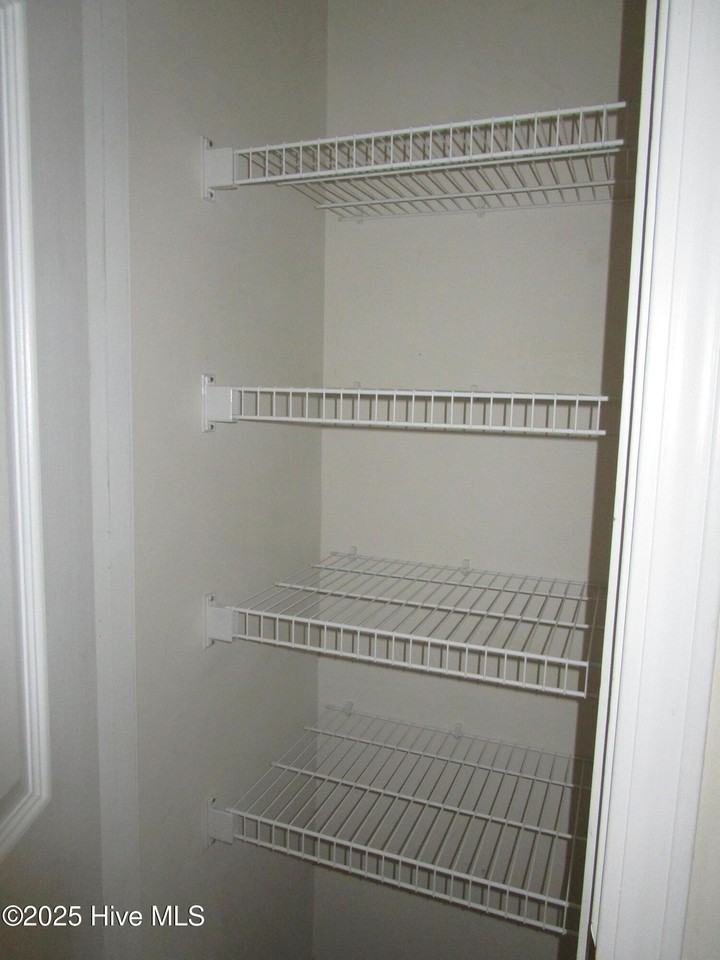 231 Lakewood Dr #A - Photo 5 of 7