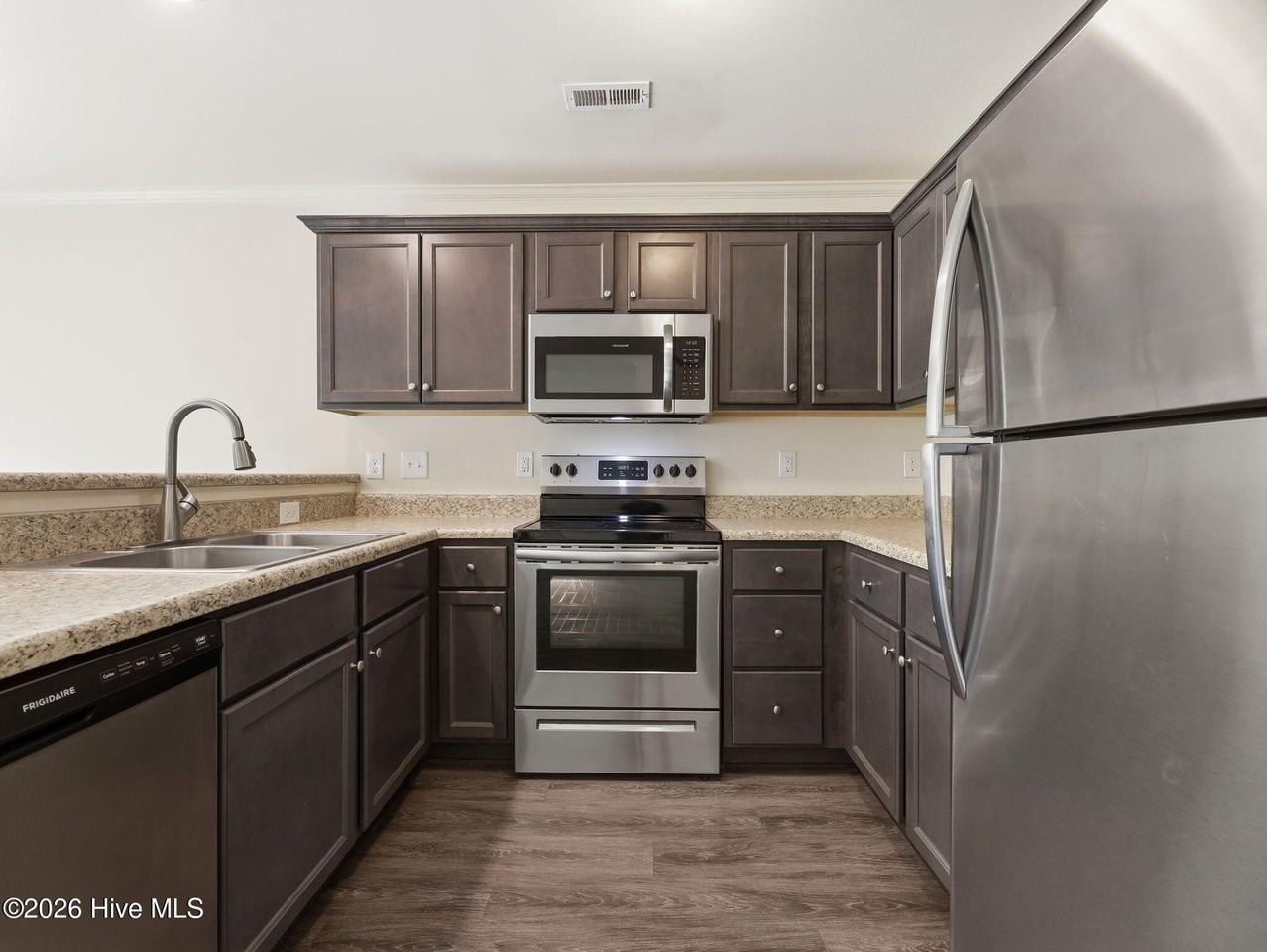 210 Boyington Place Rd - Photo 6 of 26
