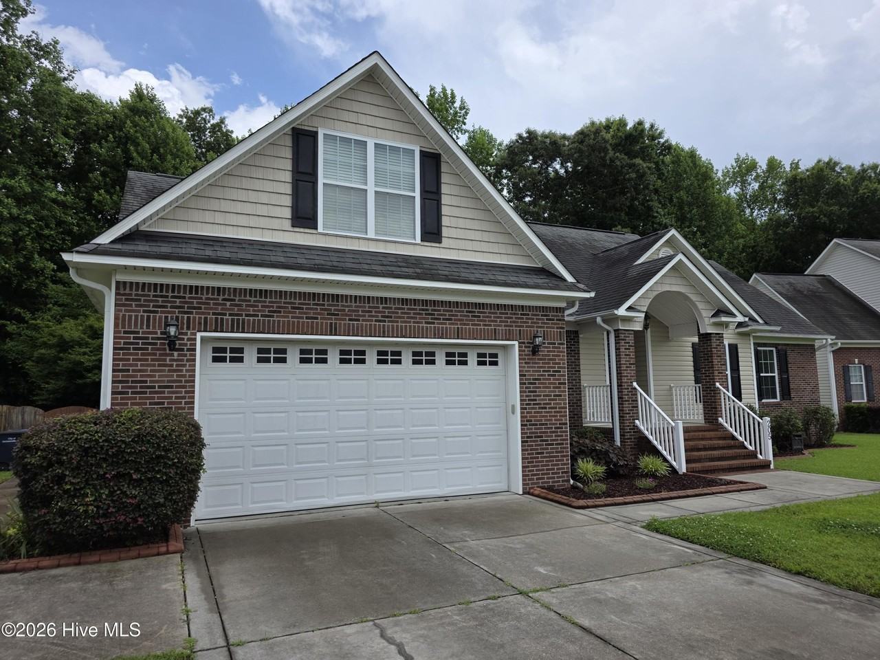 205 Woodberry Pl - Photo 3 of 36