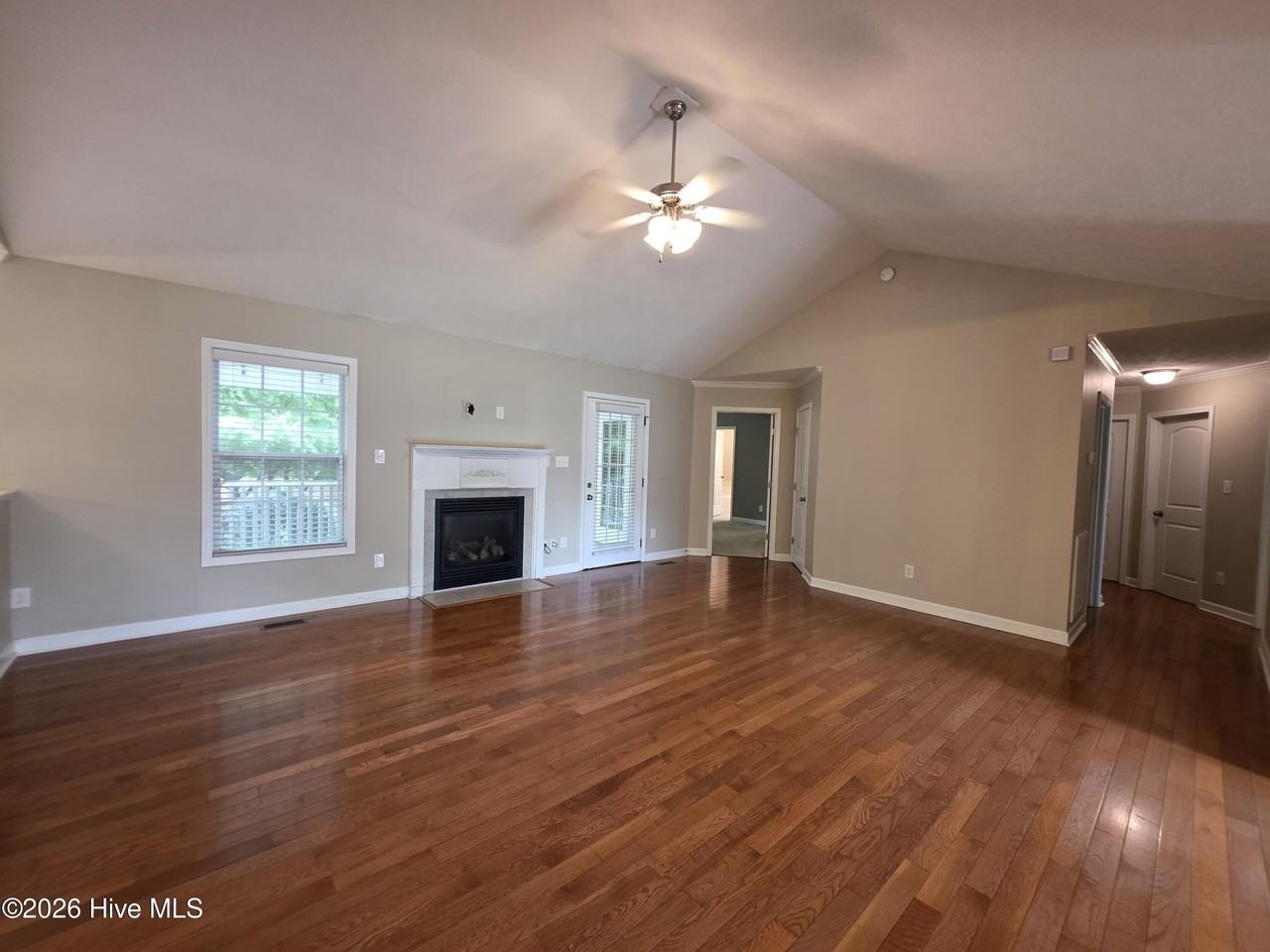 205 Woodberry Pl - Photo 4 of 36