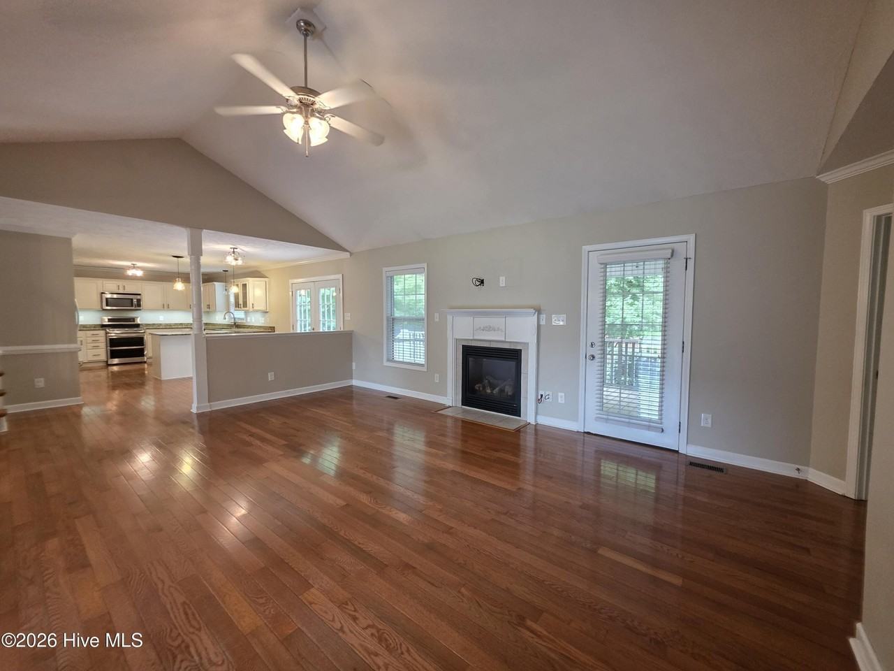 205 Woodberry Pl - Photo 5 of 36