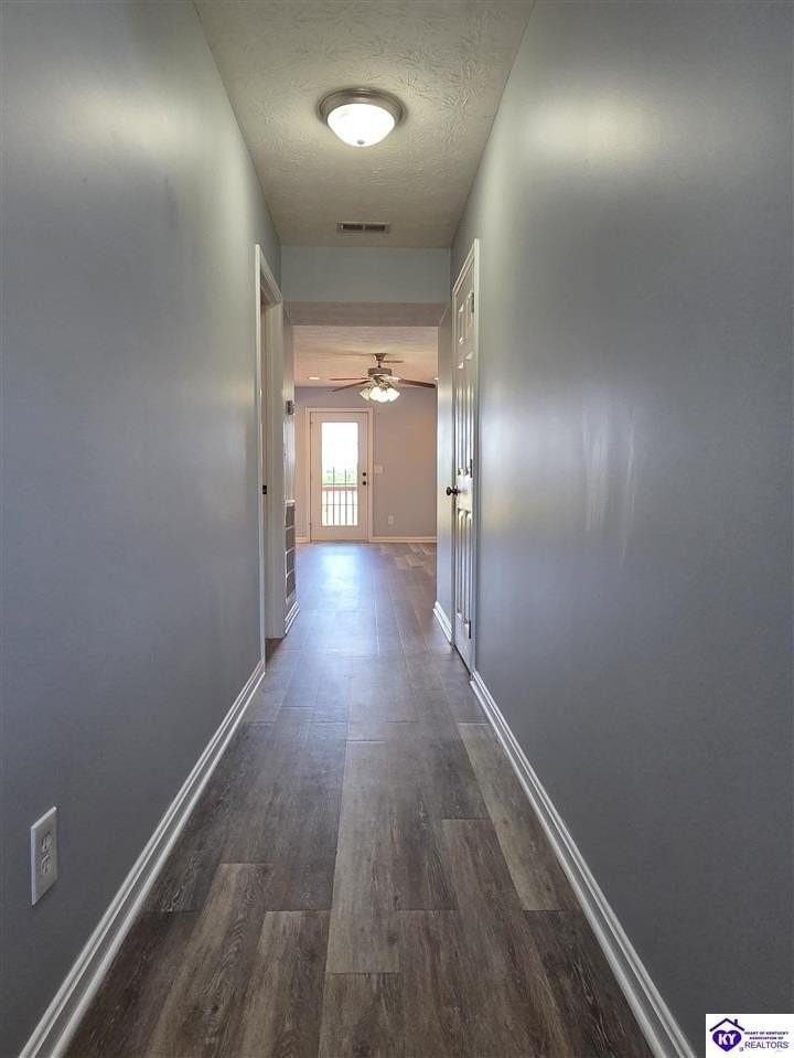 153 Twin Lakes Dr - Photo 5 of 34