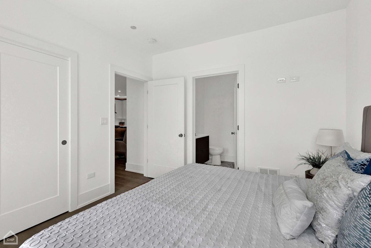 1613 W Belmont Ave, Chicago, IL - Photo 7 of 26