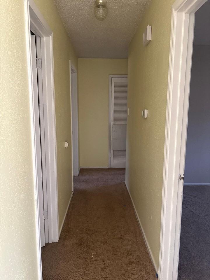 5518 16th Pl - Photo 6 of 8