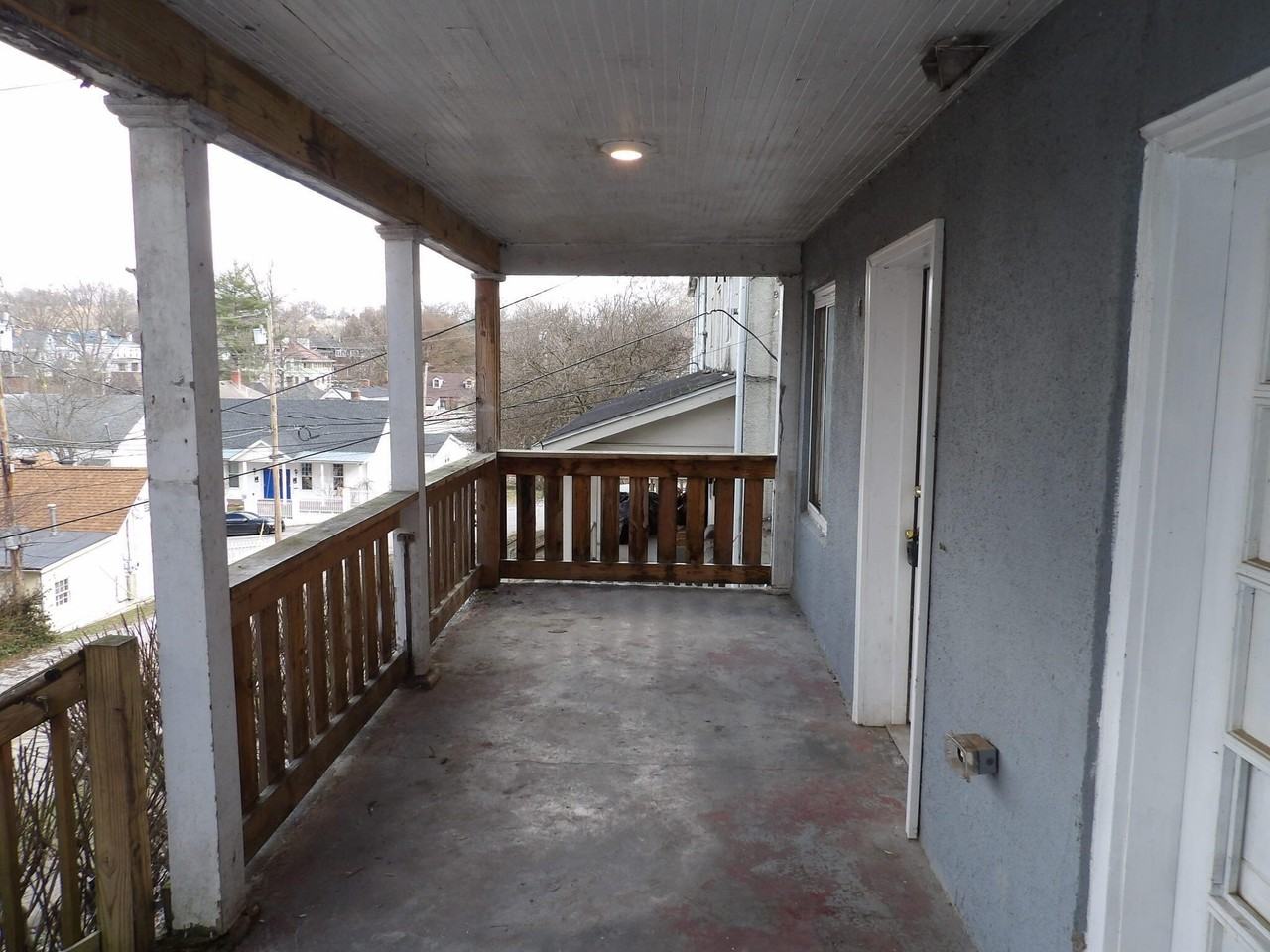 6 Dogwood Ln #1 - Photo 4 of 33