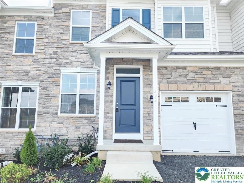 422 Gray Feather Way - Photo 2 of 44