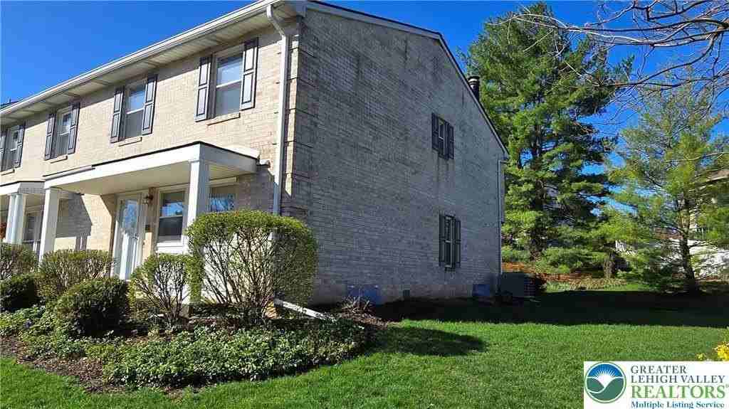 194 Springhouse Rd - Photo 2 of 34