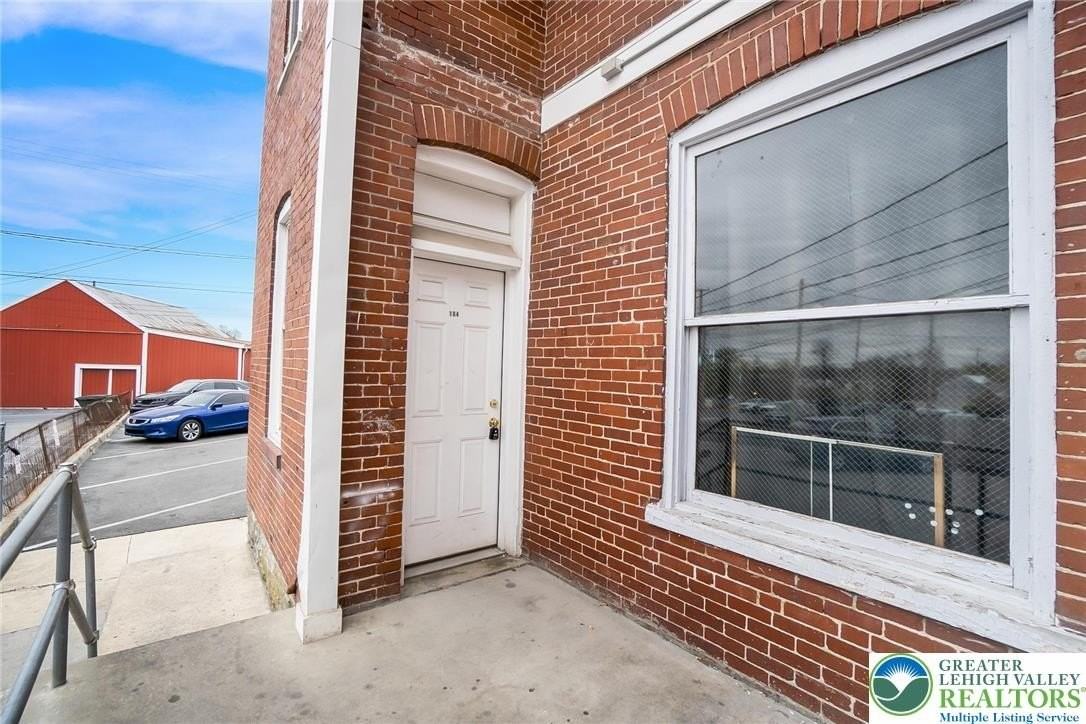 164 W Main St - Photo 2 of 25