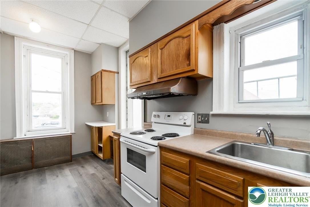 164 W Main St - Photo 6 of 25