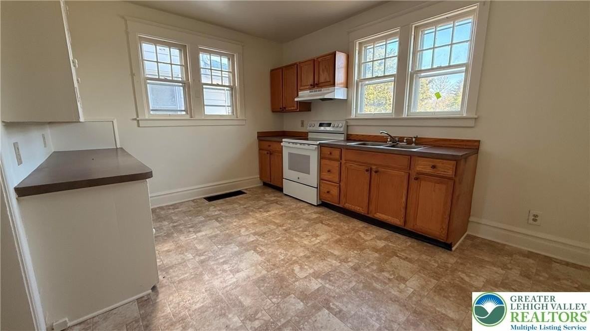 2125 Northampton St - Photo 7 of 15