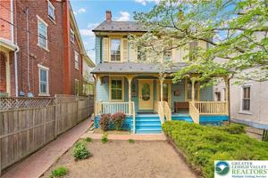 featured image of 239 E Church St