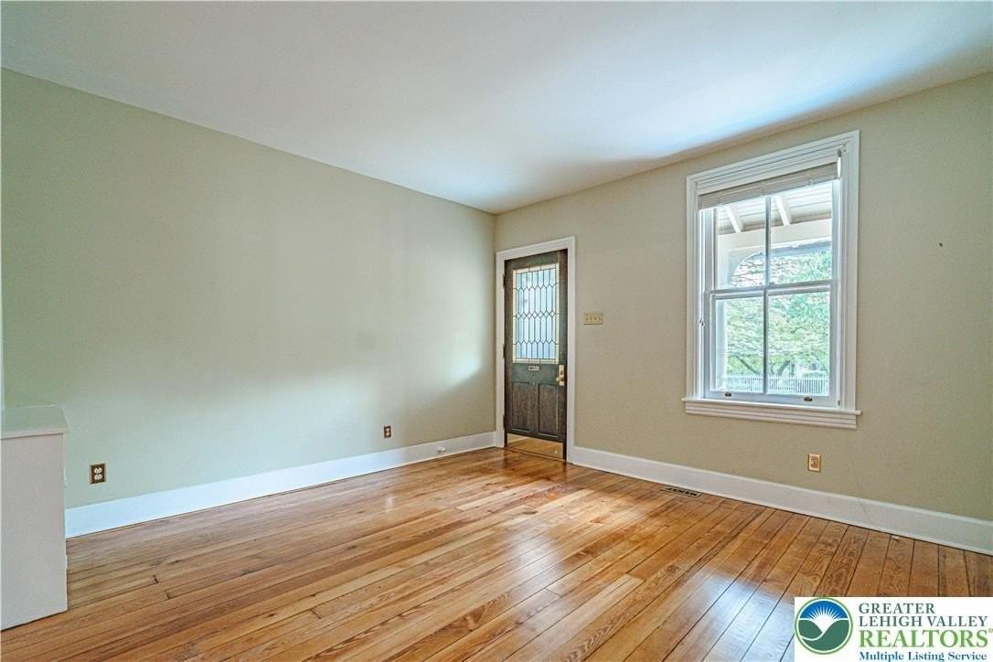239 E Church St - Photo 6 of 38
