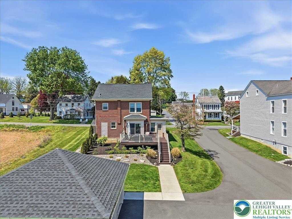 8038 Main St - Photo 3 of 36