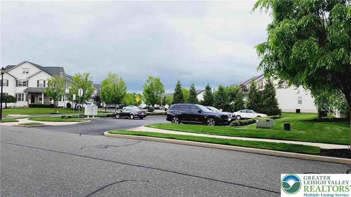 1140 Tudor Dr - Photo 3 of 31