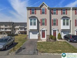 featured image of 10 White Rose Ln