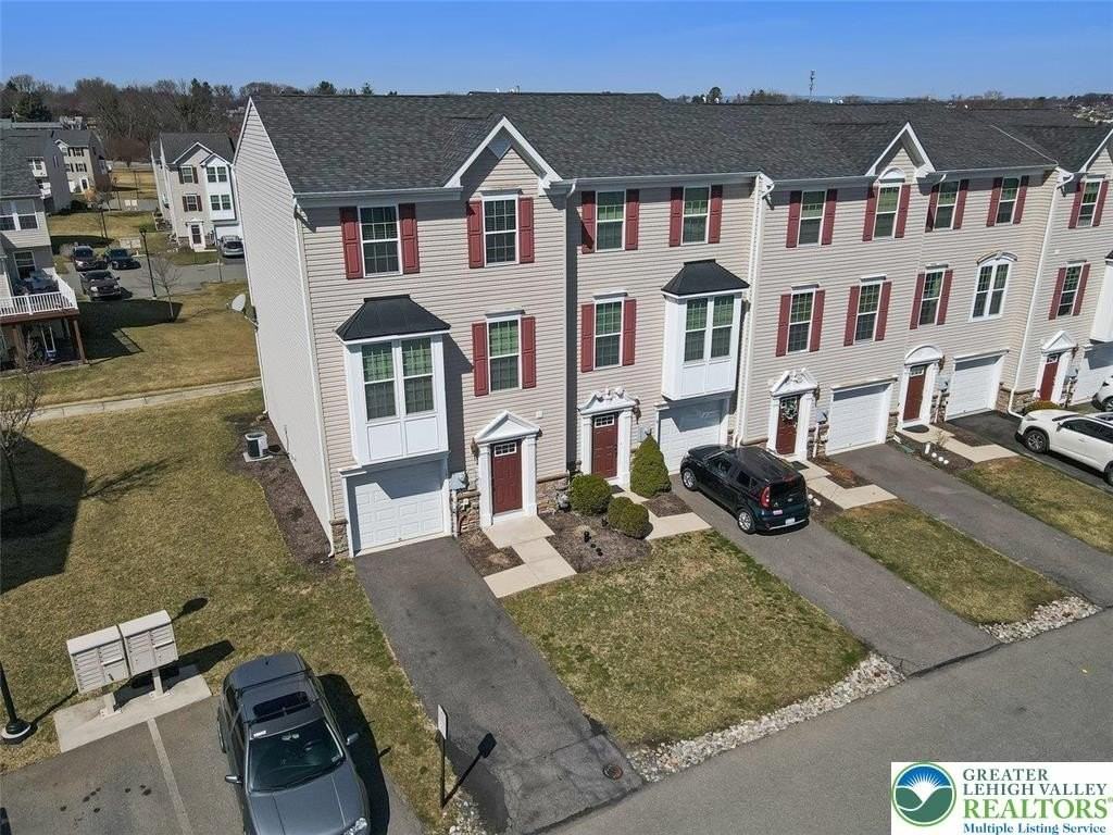 10 White Rose Ln - Photo 2 of 33
