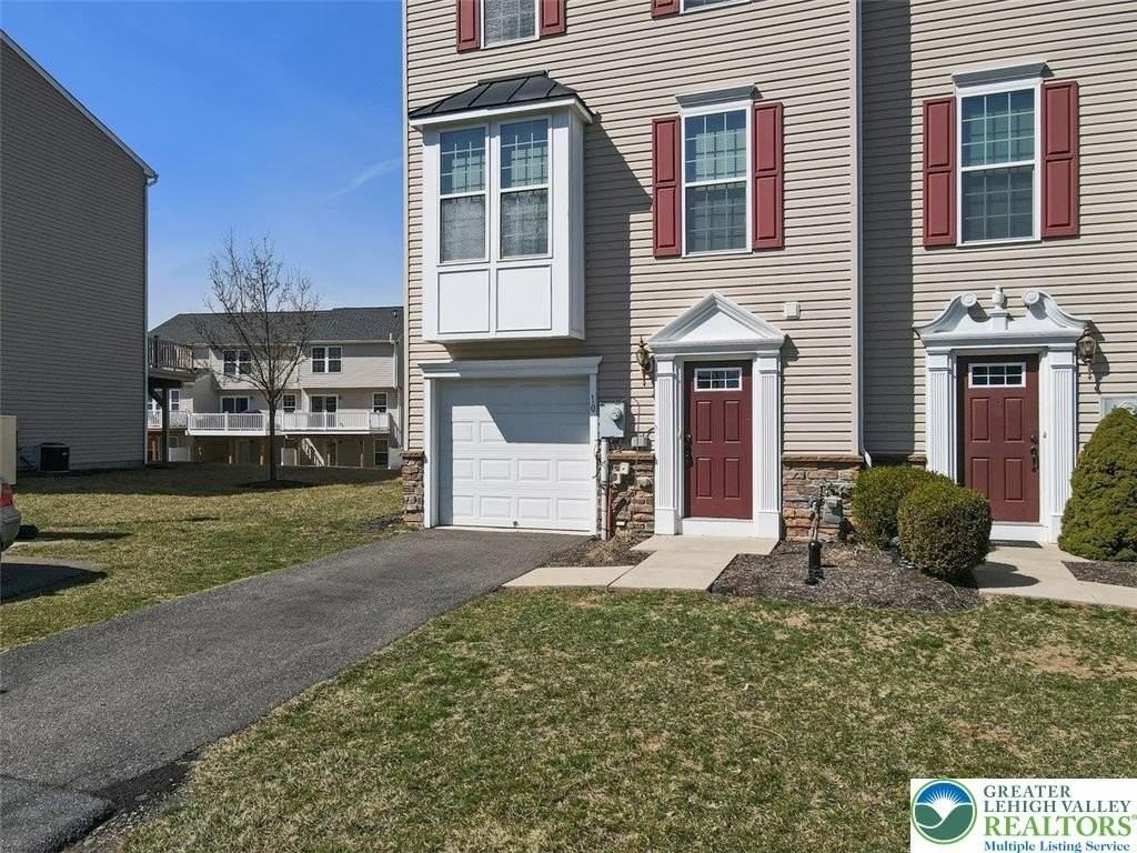 10 White Rose Ln - Photo 4 of 33
