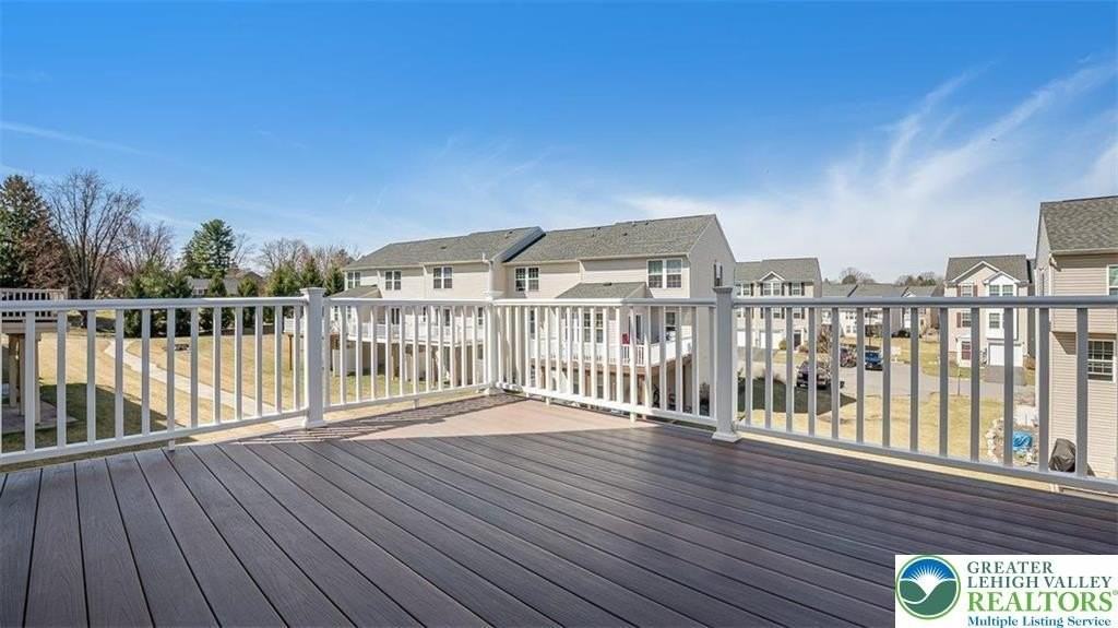 10 White Rose Ln - Photo 6 of 33