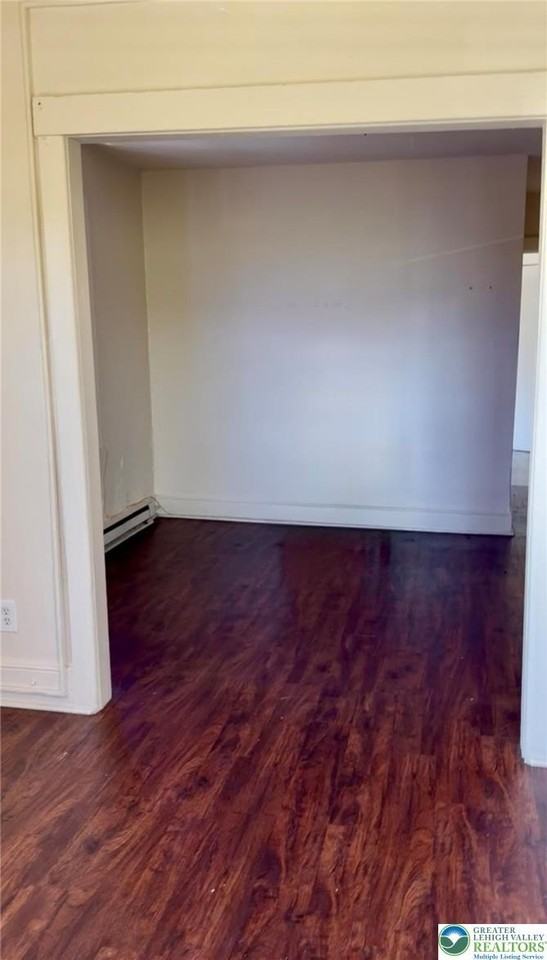 397 W Allen St #5 - Photo 4 of 8