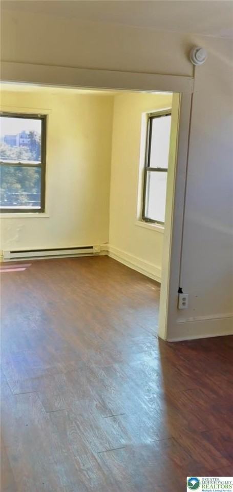 397 W Allen St #5 - Photo 5 of 8