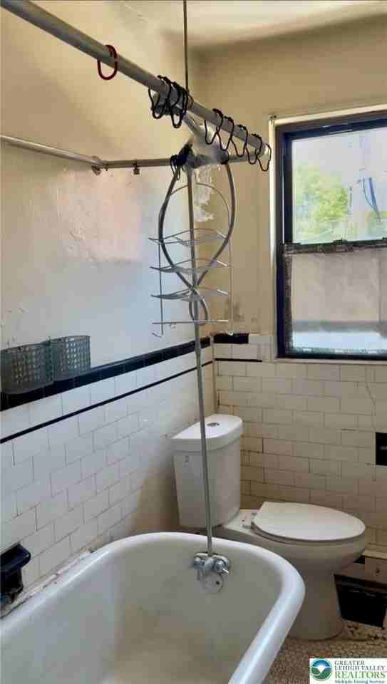397 W Allen St #5 - Photo 7 of 8