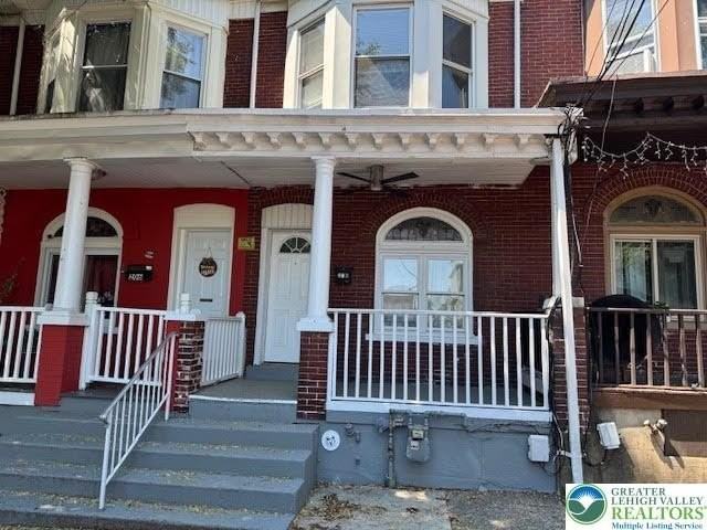 208 Ridge Ave - Photo 2 of 17