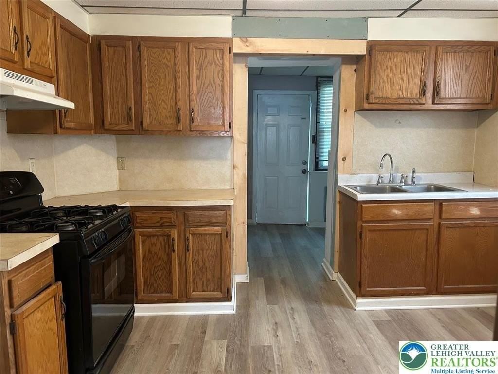 740 Laufer St - Photo 4 of 16