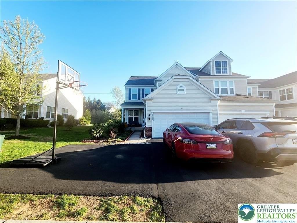 8668 Mayfair Ct - Photo 3 of 30