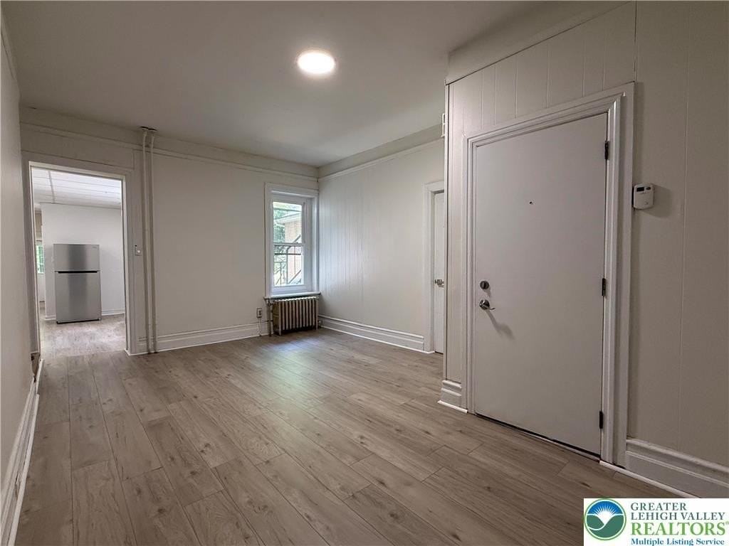 423 Front St #2 - Photo 4 of 24