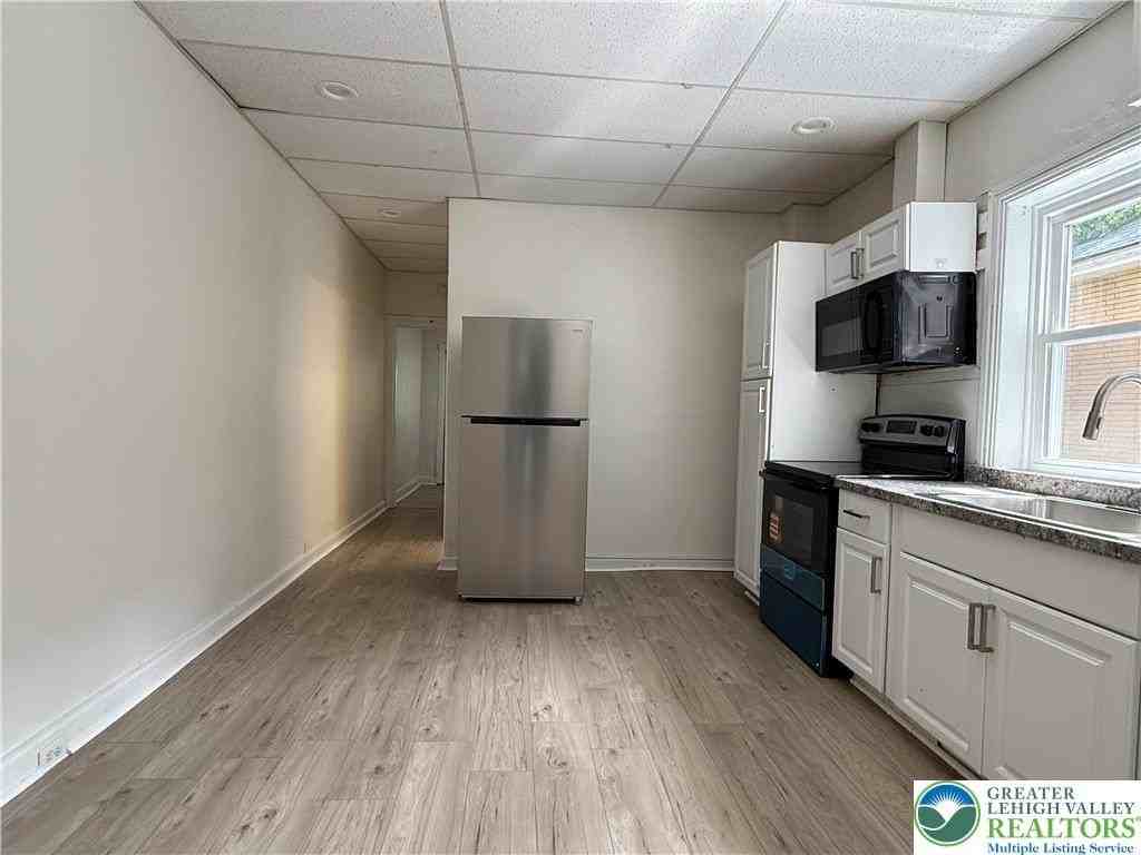 423 Front St #2 - Photo 7 of 24