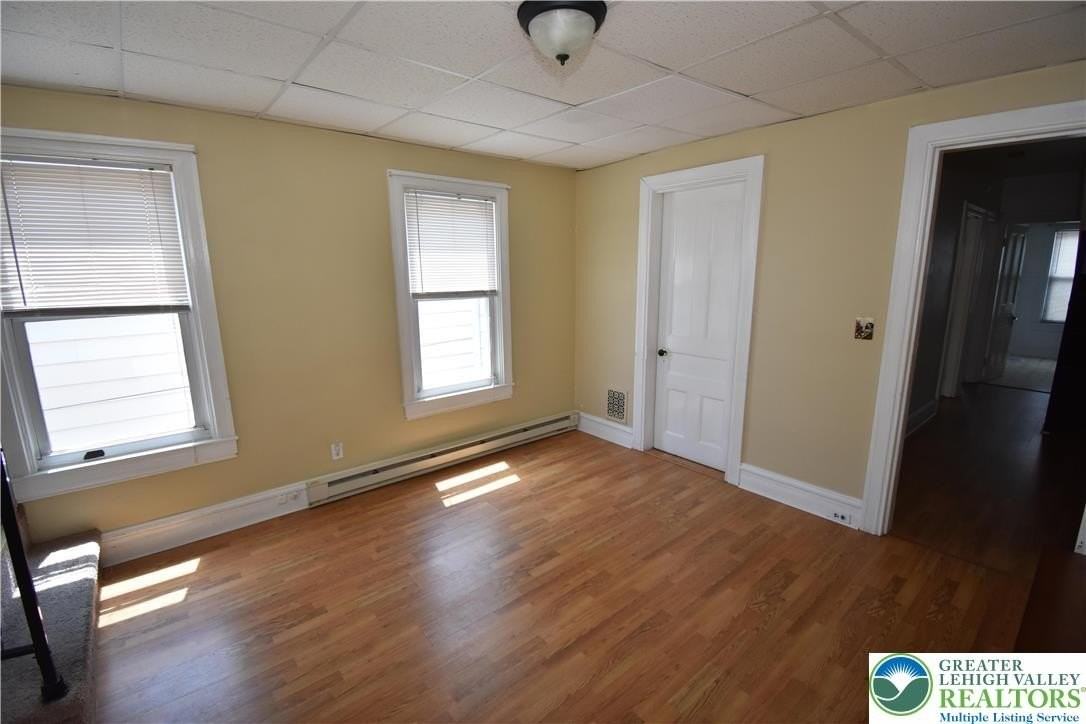 215 Cattell St #2ndFL - Photo 7 of 12