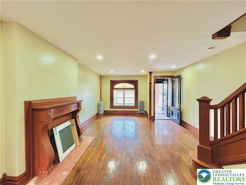 36 S Jefferson St - Photo 4 of 29