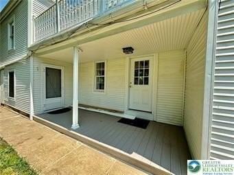 6024 Front St - Photo 2 of 15