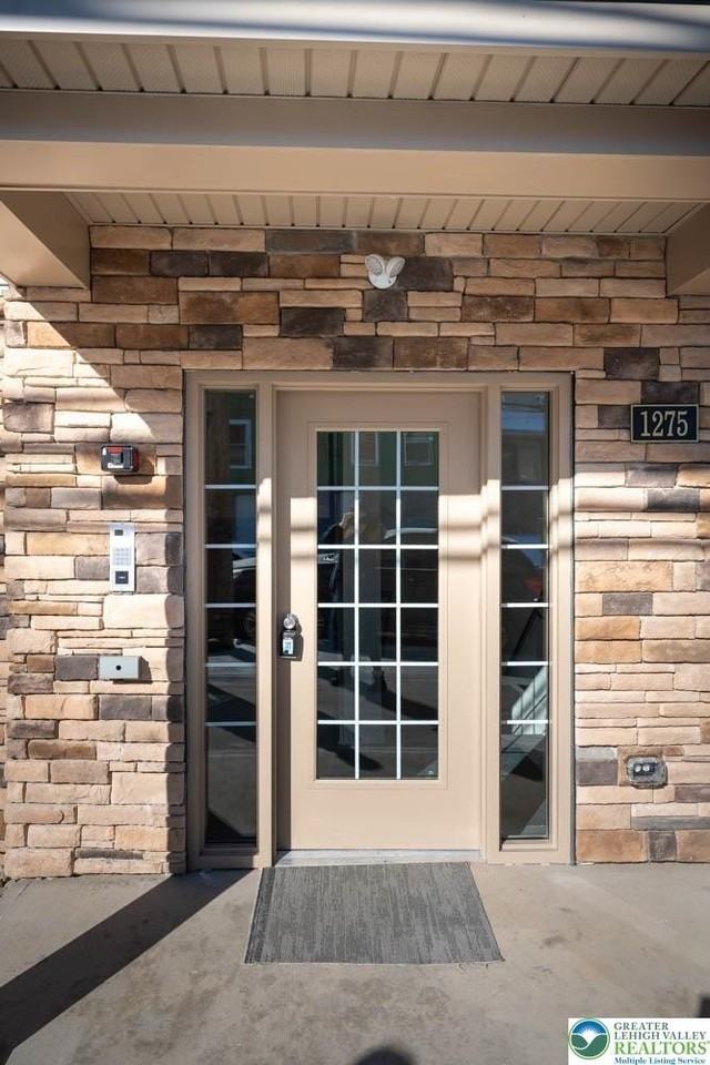 1275 E 4th St #202 - Photo 3 of 24